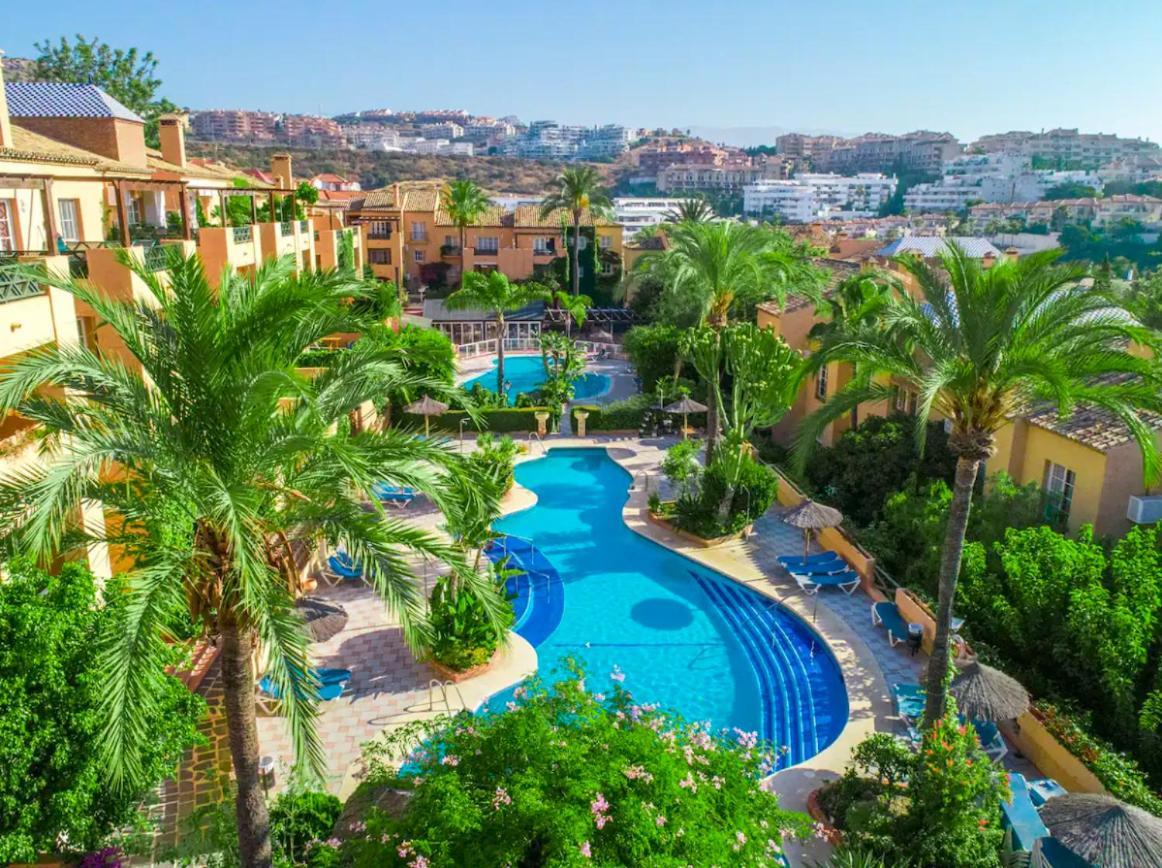 米哈斯Urb Oasis Golf-Terrace, Pools And Golf Courses公寓 外观 照片